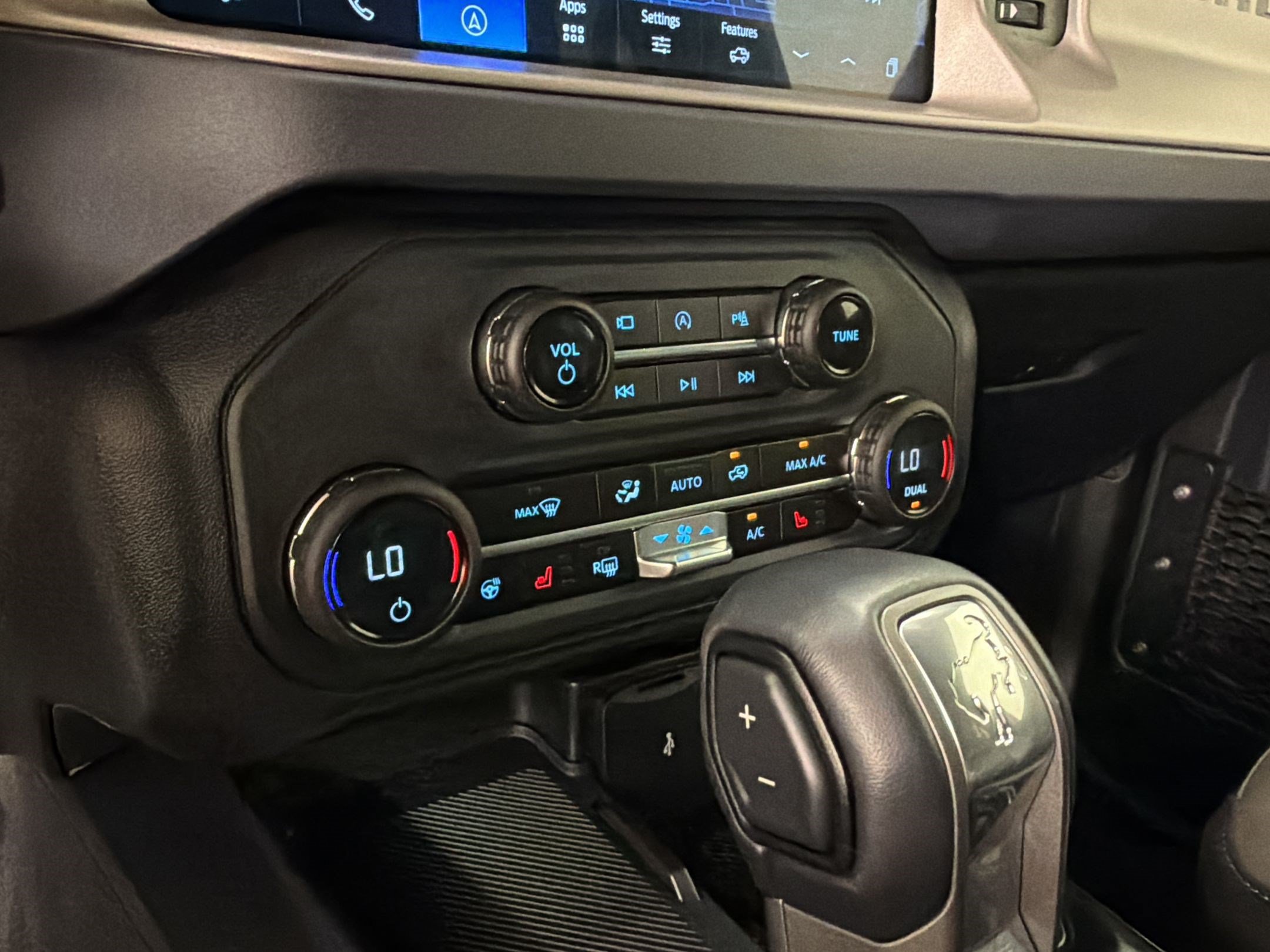 Certified 2025 Ford Bronco Outer Banks AWD/4WD image 20
