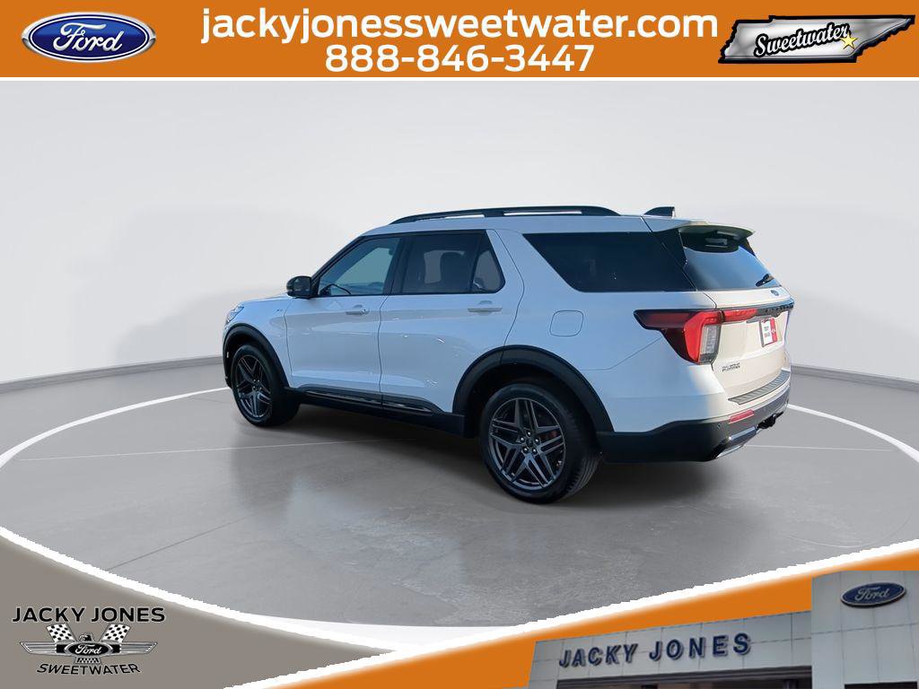 Certified 2025 Ford Explorer ST-Line w/ Premium Package image 4