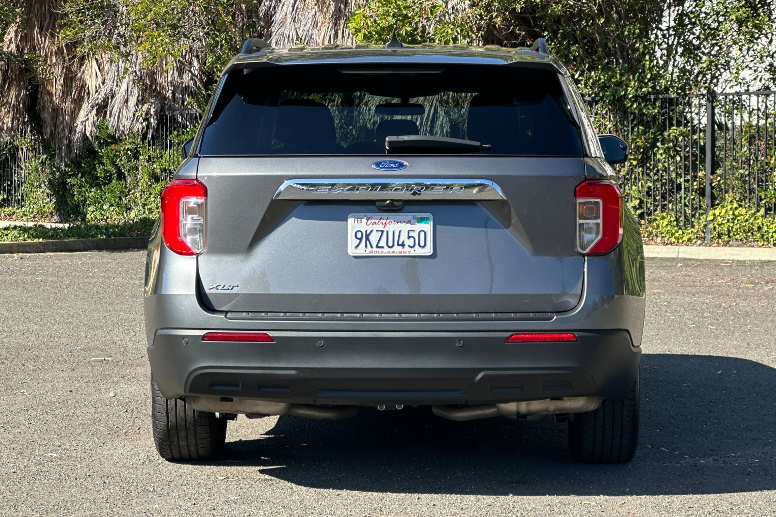 Certified 2023 Ford Explorer XLT RWD image 4