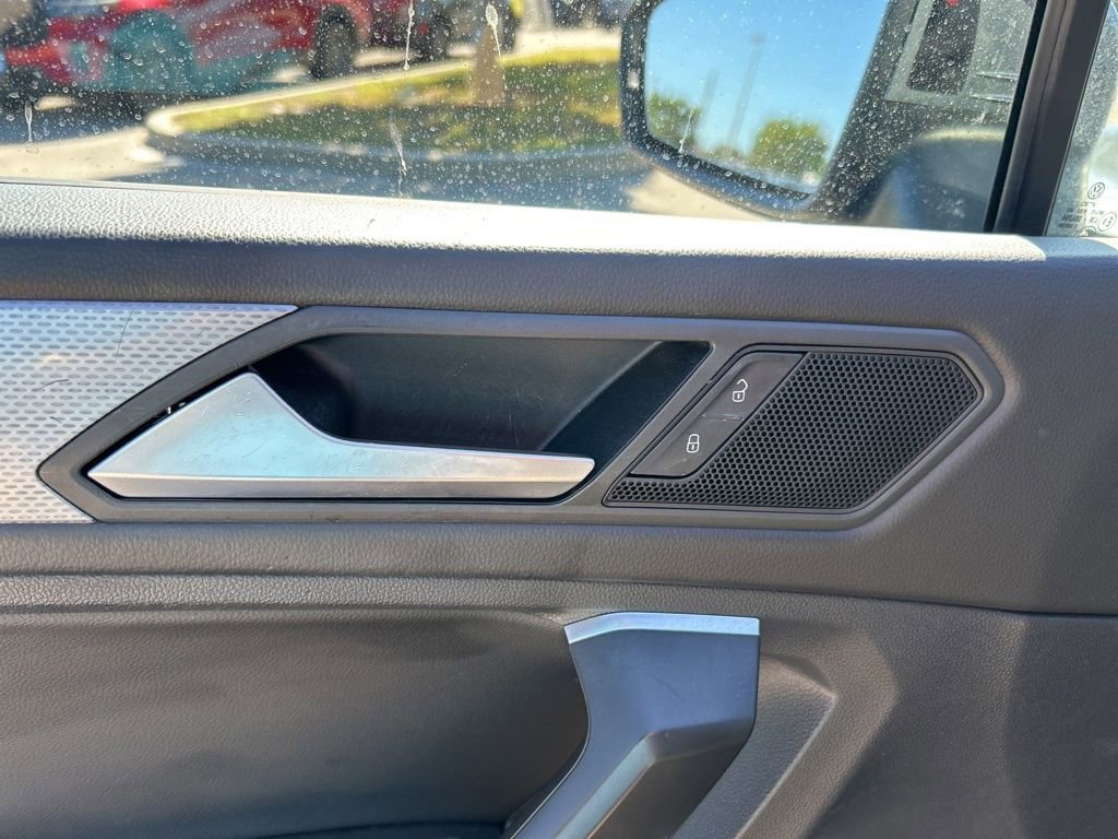 Used 2022 Volkswagen Tiguan S image 12