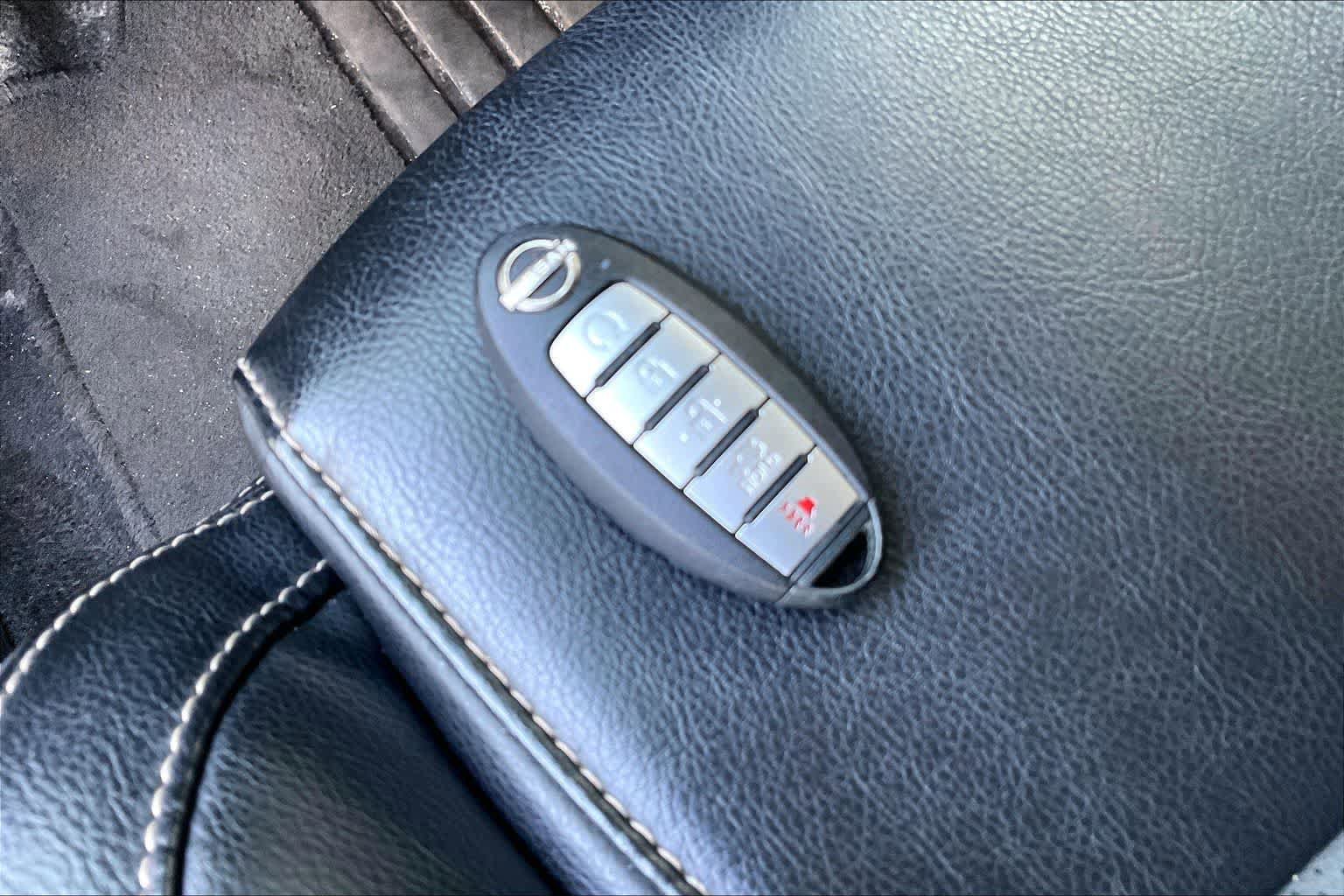 Used 2023 Nissan Maxima SV w/ Floor Mat Group FWD image 19