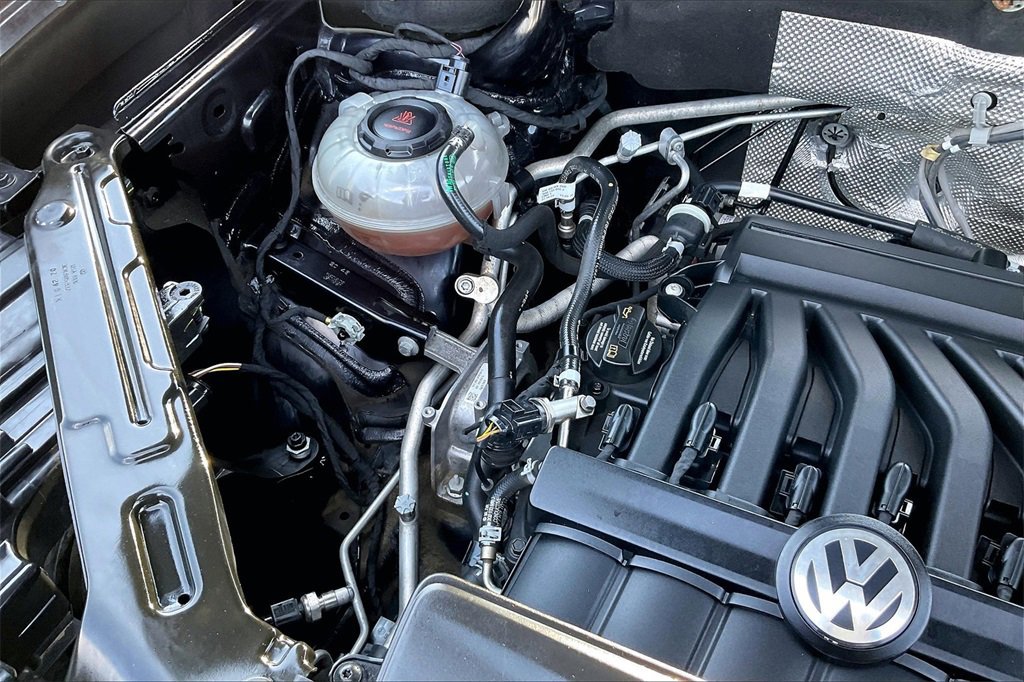 Used 2021 Volkswagen Atlas SE image 32