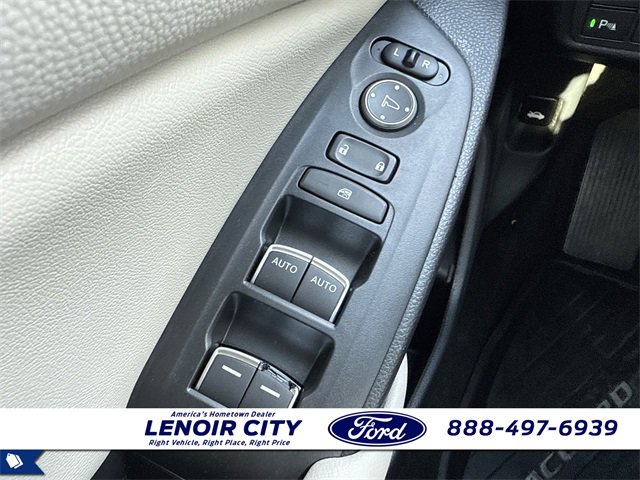 Used 2022 Honda Accord Touring image 18