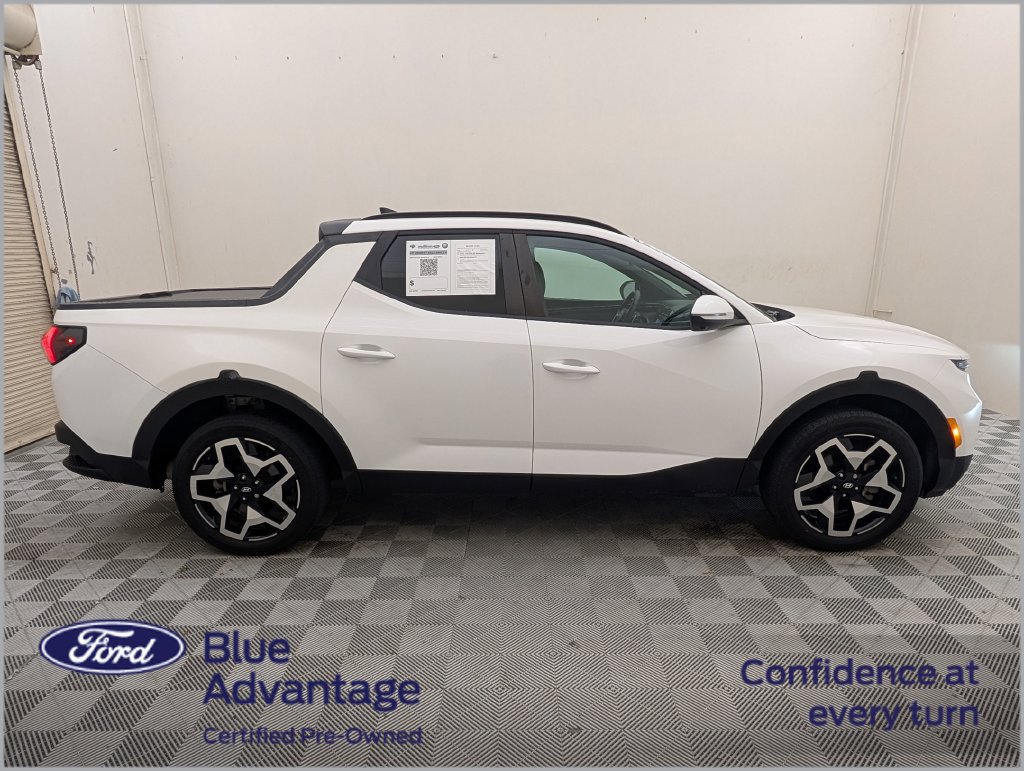 Used 2024 Hyundai Santa Cruz Limited AWD/4WD image 2
