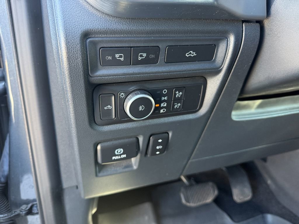 Certified 2022 Ford F150 Lariat w/ Equipment Group 502A High image 34