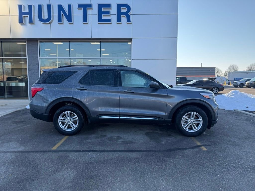 Certified 2022 Ford Explorer XLT w/ Equipment Group 202A image 34