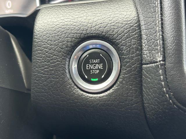Used 2021 GMC Yukon Denali w/ Denali Premium Package AWD/4WD image 21