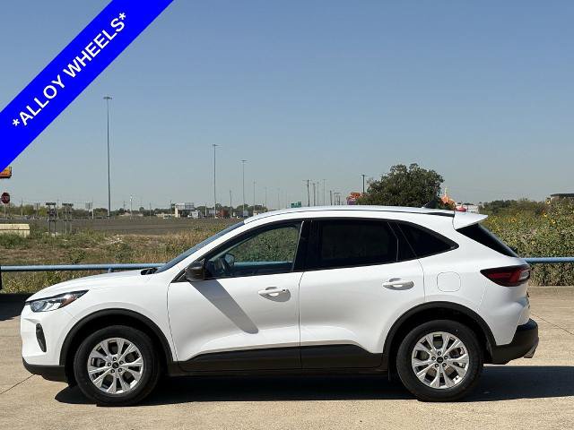 Certified 2025 Ford Escape Active FWD image 3
