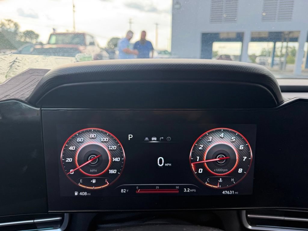 Used 2025 Hyundai Elantra SEL FWD image 13