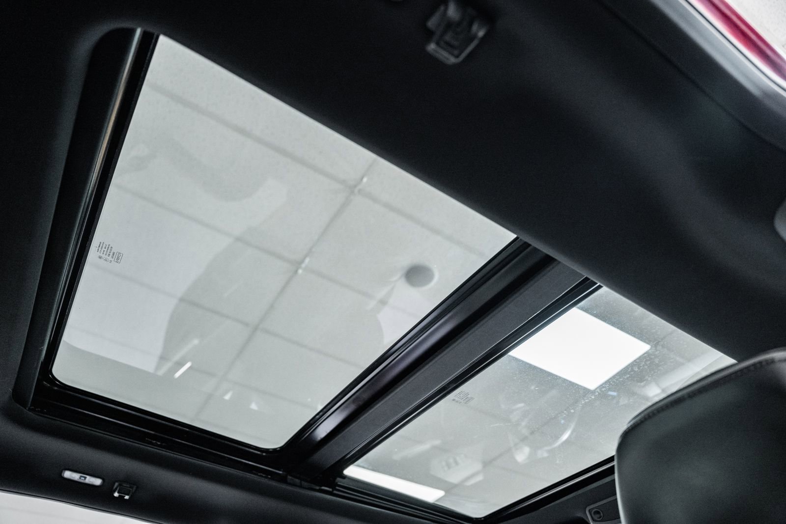 Certified 2018 Ford F150 Platinum w/ Equipment Group 701A Luxury image 46