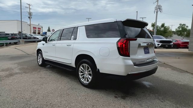 Used 2022 GMC Yukon XL SLT w/ SLT Luxury Package AWD/4WD image 7