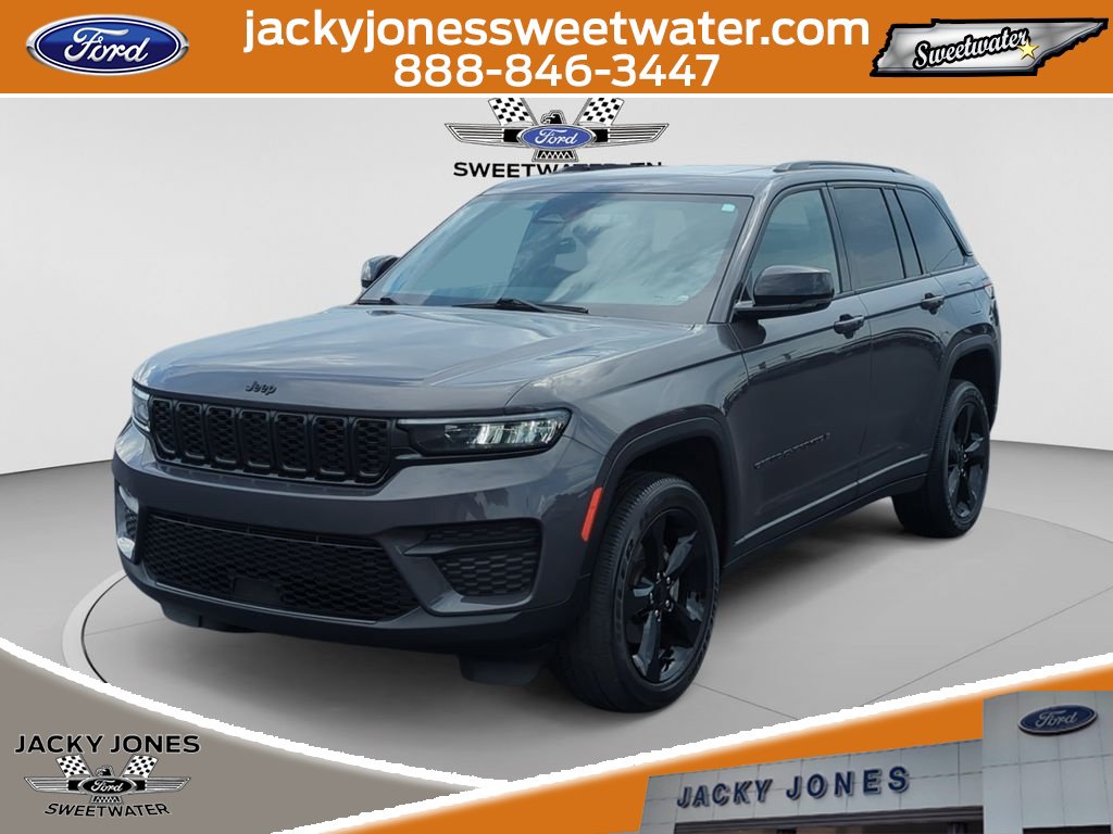 Used 2023 Jeep Grand Cherokee Altitude AWD/4WD image 1