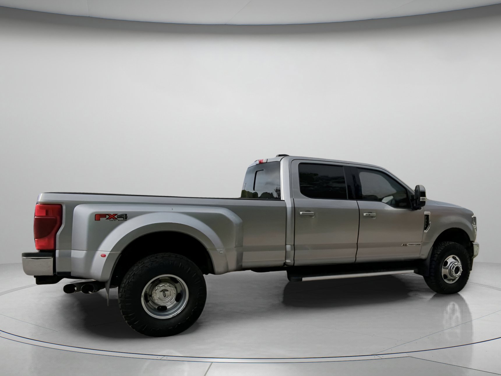 Certified 2022 Ford F350 Lariat w/ Lariat Ultimate Package image 22