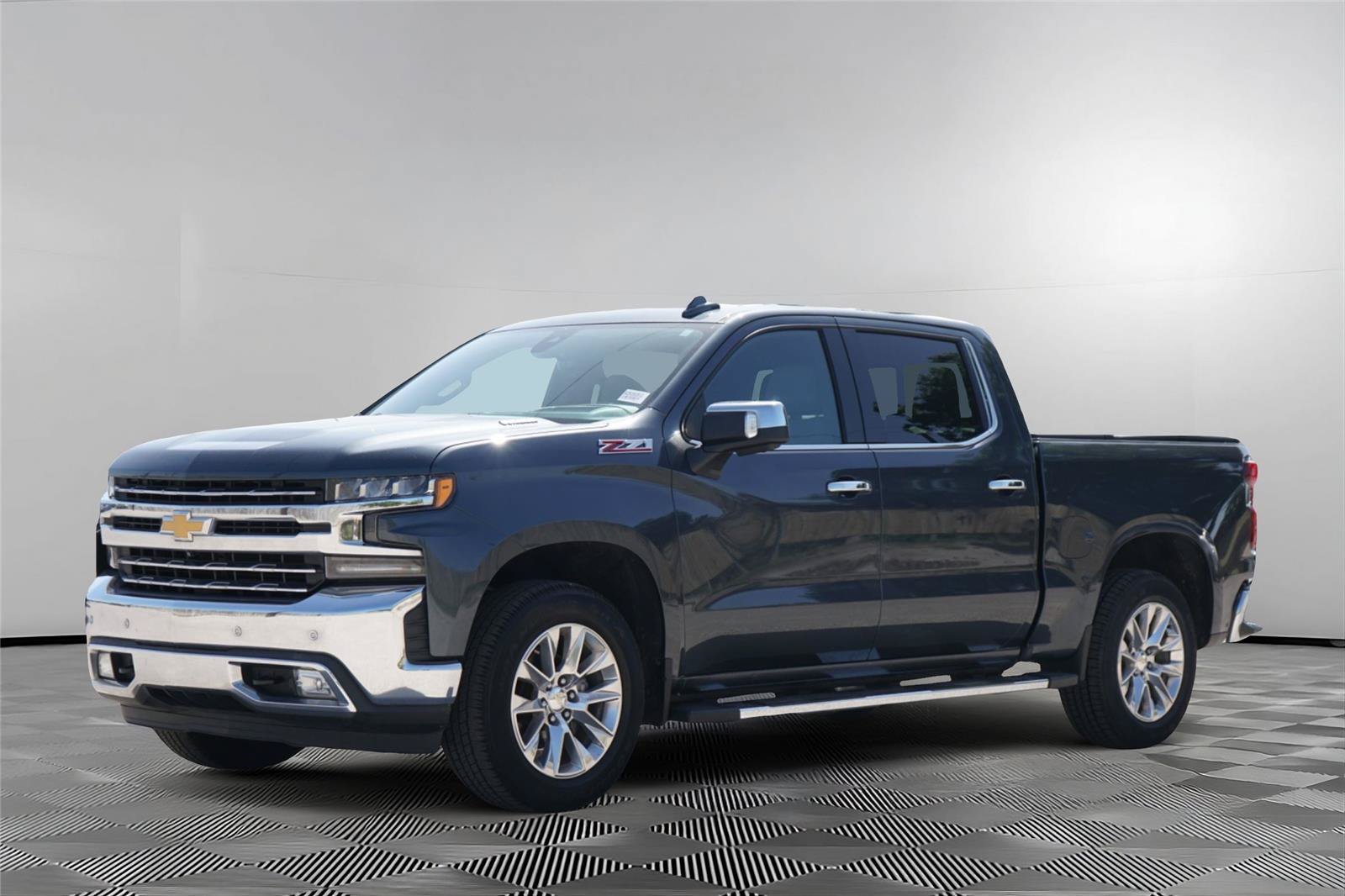 Used 2020 Chevrolet Silverado 1500 LTZ w/ LTZ Premium Package AWD/4WD image 8