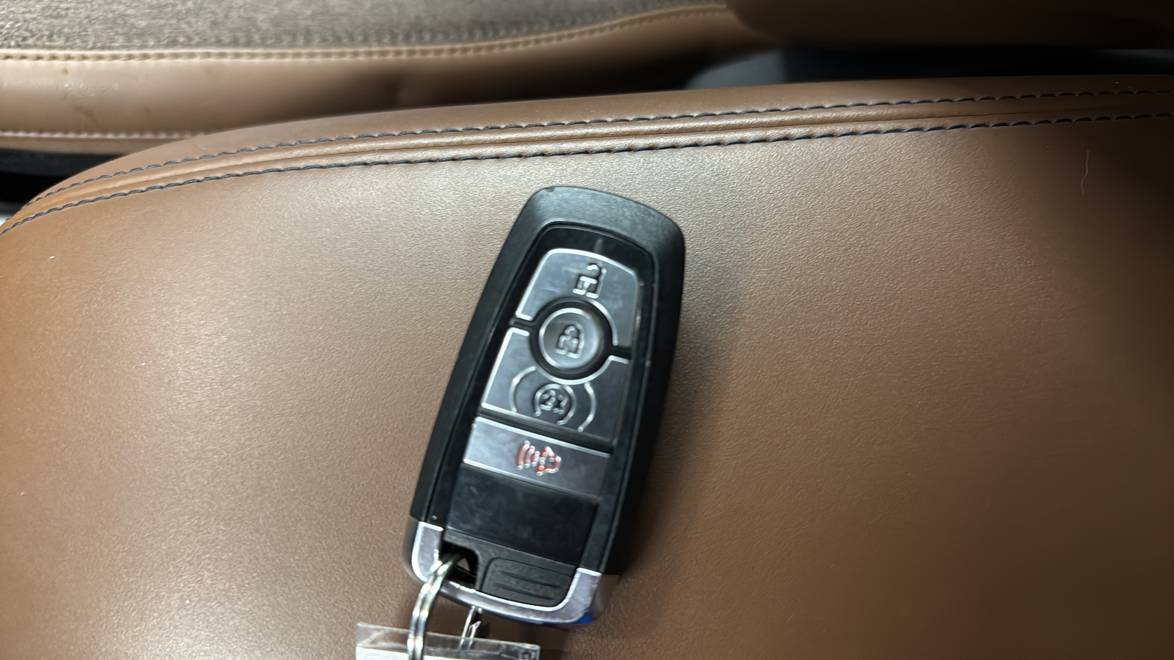 Certified 2025 Ford Bronco Sport Outer Banks w/ Outer Banks Tech Package+ AWD/4WD image 23