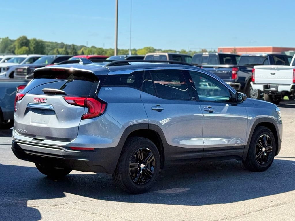 Used 2020 GMC Terrain SLE w/ Driver Convenience Package FWD image 32