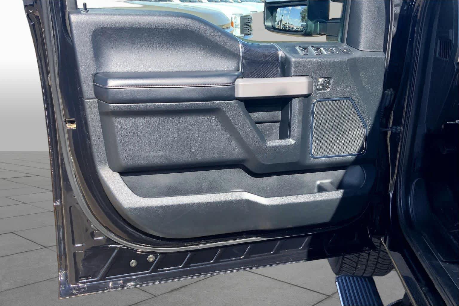 Certified 2020 Ford F350 Platinum AWD/4WD image 21