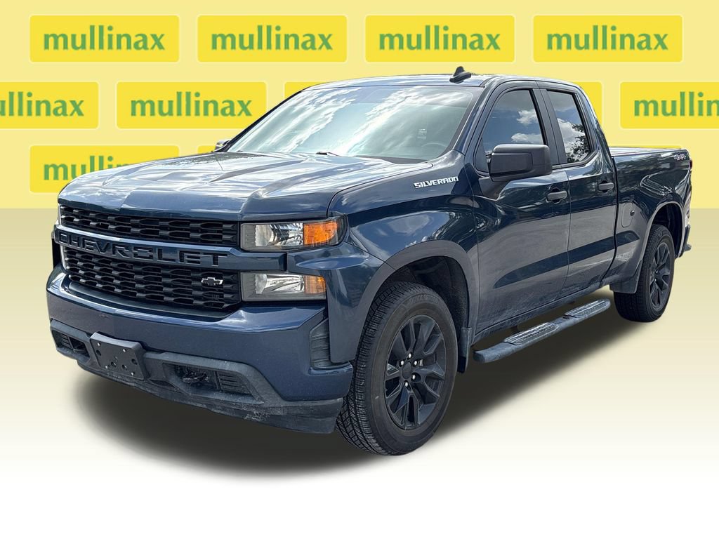 Used 2020 Chevrolet Silverado 1500 Custom w/ Custom Value Package AWD/4WD image 15