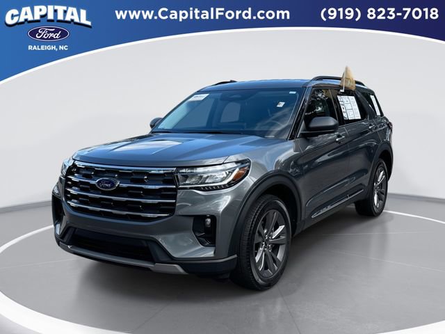 Certified 2025 Ford Explorer Active w/ Active Comfort Package AWD/4WD image 1