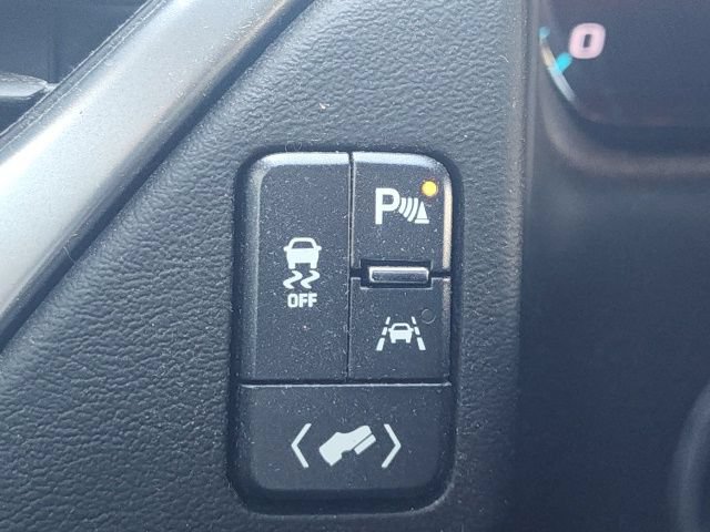 Used 2019 Chevrolet Tahoe LS w/ Enhanced Driver Alert Package AWD/4WD image 28