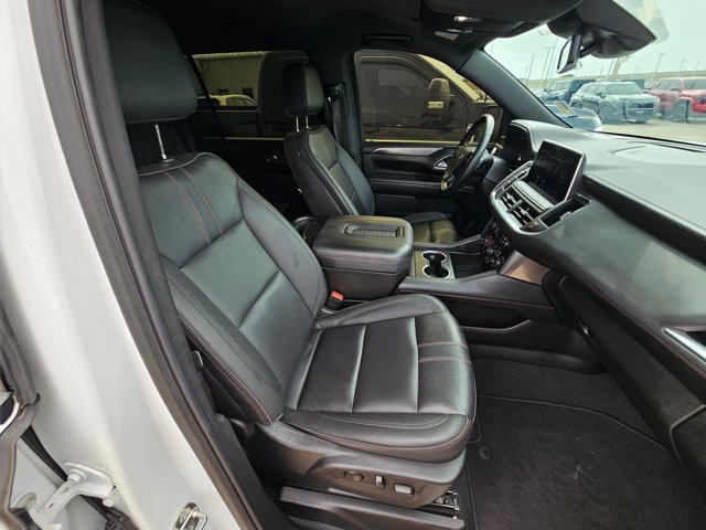 Used 2024 Chevrolet Suburban RST w/ Luxury Package AWD/4WD image 30