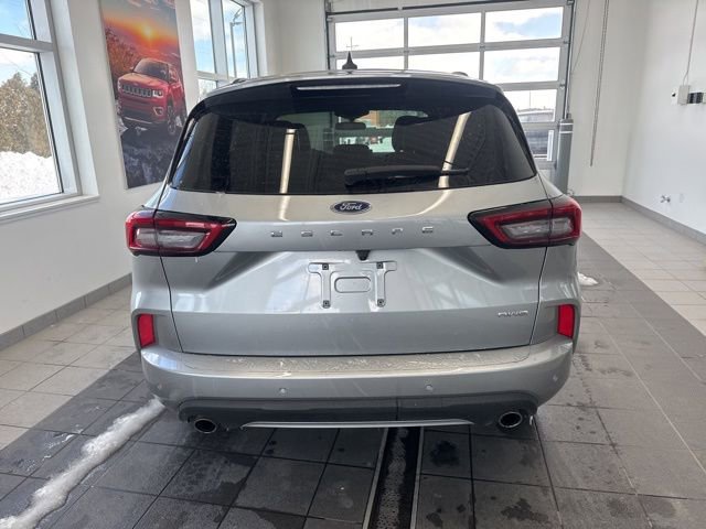 Certified 2023 Ford Escape ST-Line w/ Tech Pack #1 AWD/4WD image 4