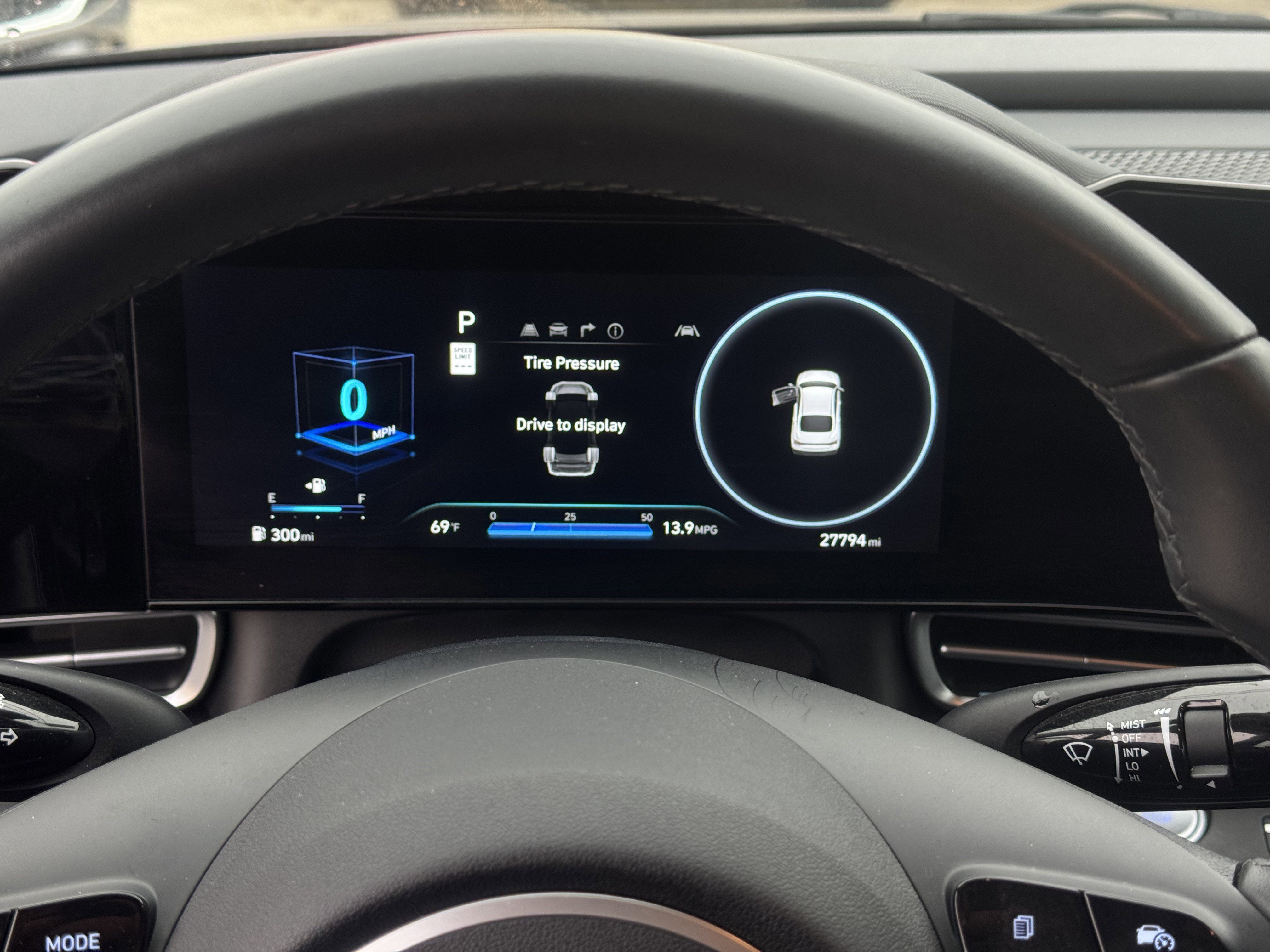 Used 2025 Hyundai Elantra Limited image 15