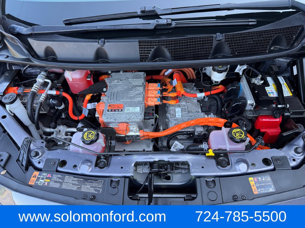 Used 2023 Chevrolet Bolt LT w/ Infotainment Package FWD image 9