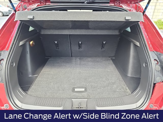 Used 2024 Chevrolet Trax RS w/ Sunroof Package FWD image 14