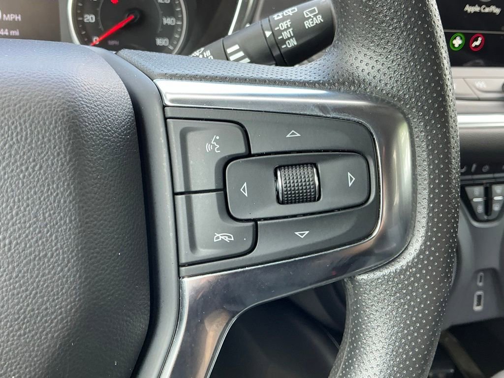 Used 2025 Chevrolet Blazer LT FWD image 32