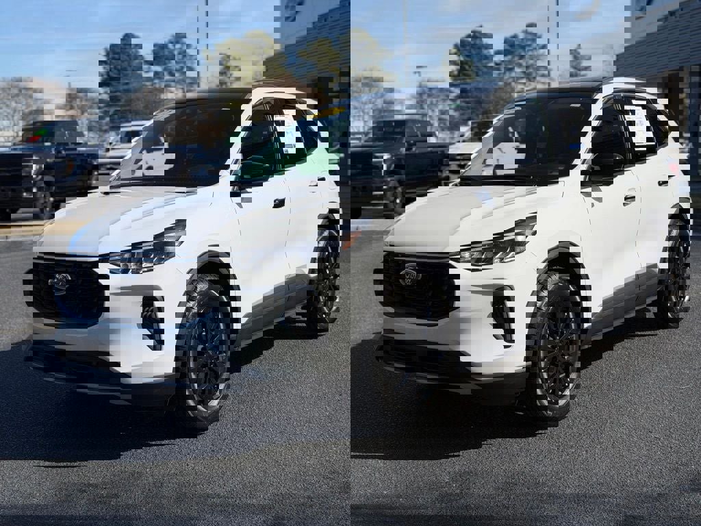 Certified 2023 Ford Escape Active w/ Tech Pack #2 image 6