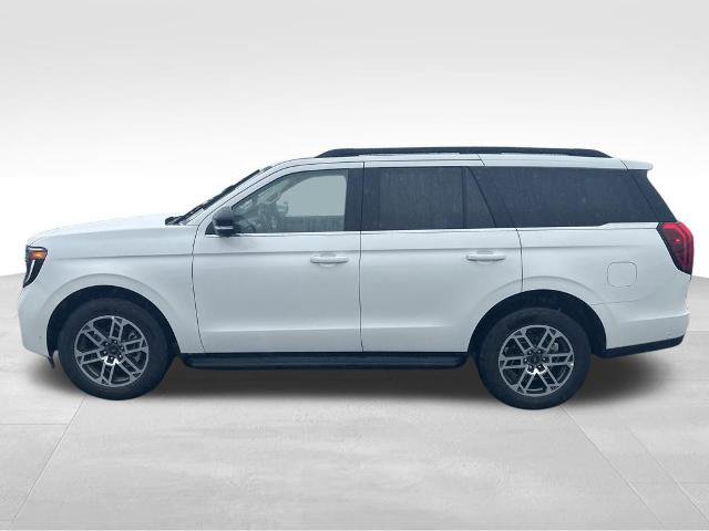 Certified 2025 Ford Expedition Active AWD/4WD image 4