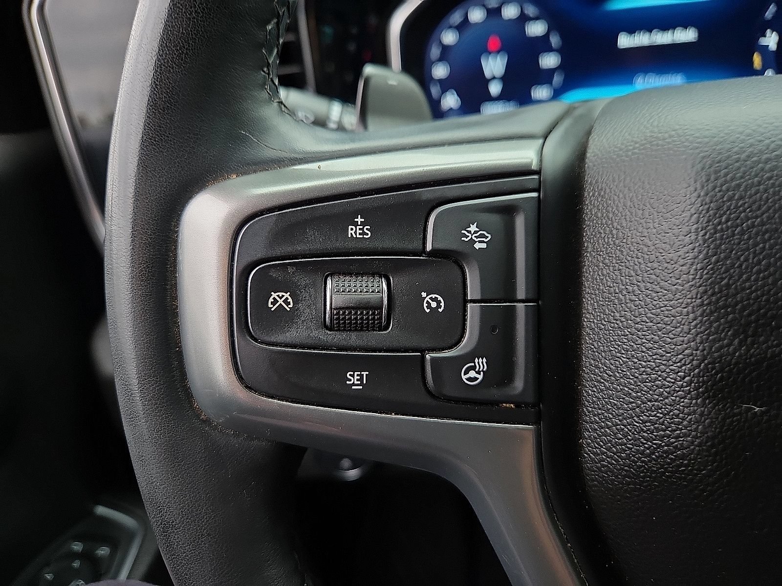Used 2024 Chevrolet Silverado 1500 LT AWD/4WD image 19