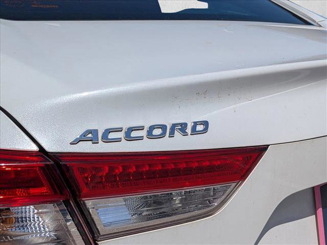 Used 2018 Honda Accord EX image 10