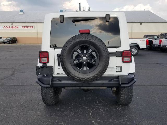 Used 2017 Jeep Wrangler Unlimited Sahara AWD/4WD image 3