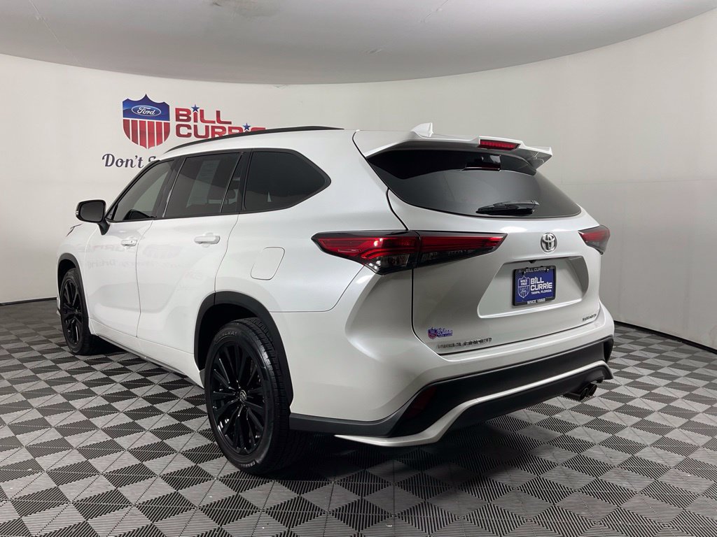 Used 2023 Toyota Highlander XSE AWD/4WD image 5