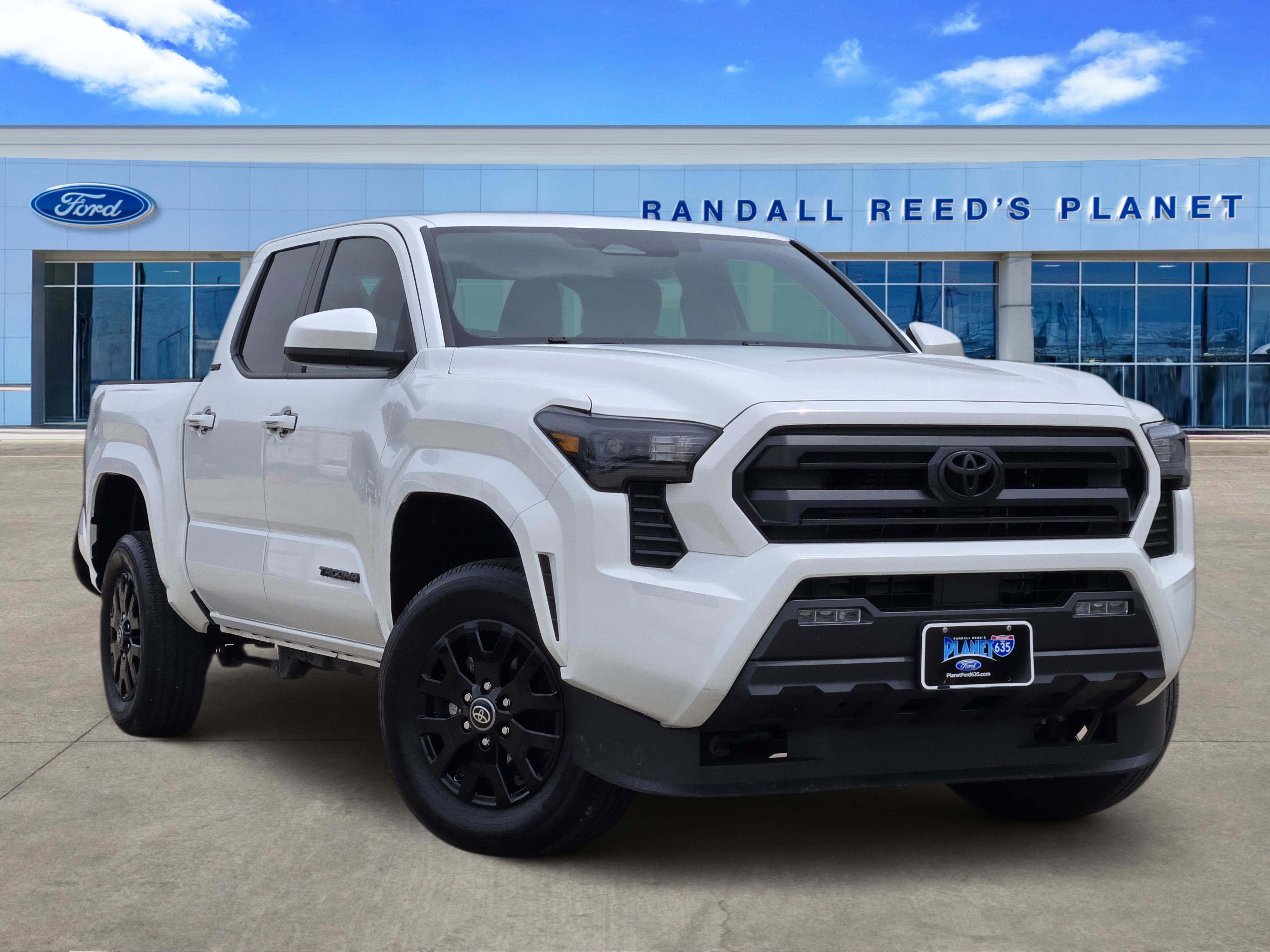 Used 2025 Toyota Tacoma SR5 RWD image 1