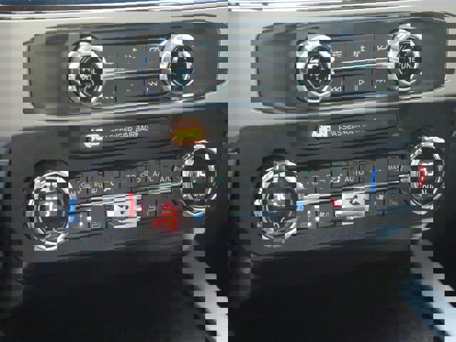 Certified 2022 Ford F250 Lariat w/ Black Appearance Package image 15