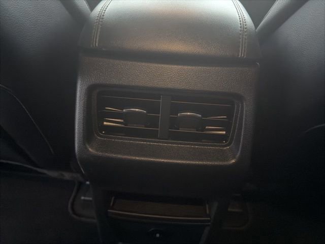 Certified 2024 Ford Edge SEL image 17