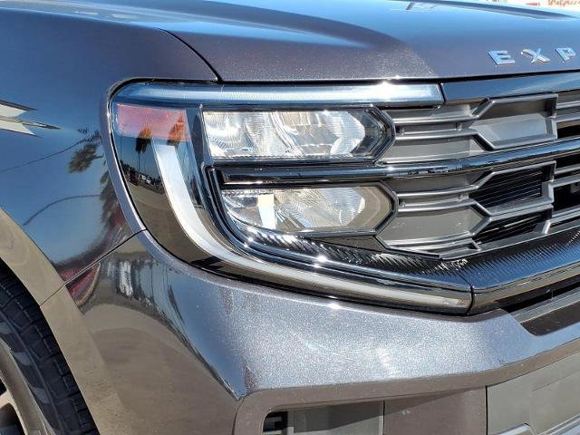 Certified 2025 Ford Expedition Active image 12