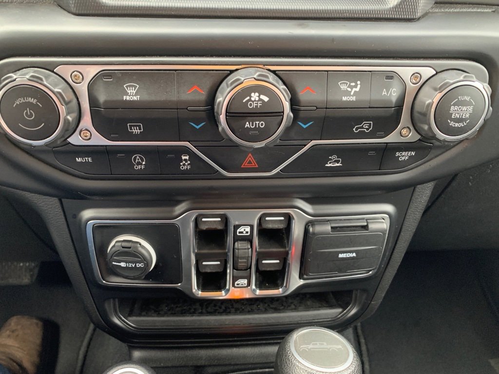 Used 2023 Jeep Gladiator Overland image 10