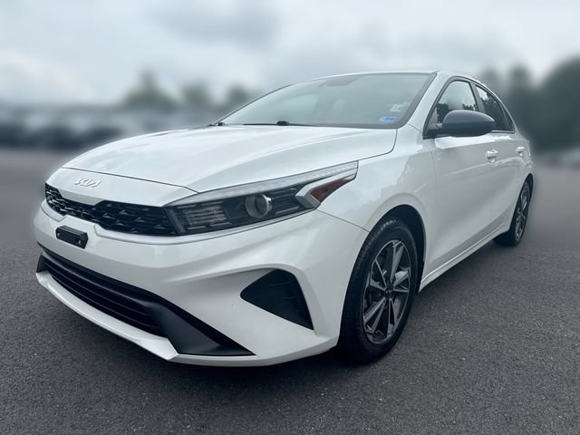 Used 2023 Kia Forte LXS FWD video 1