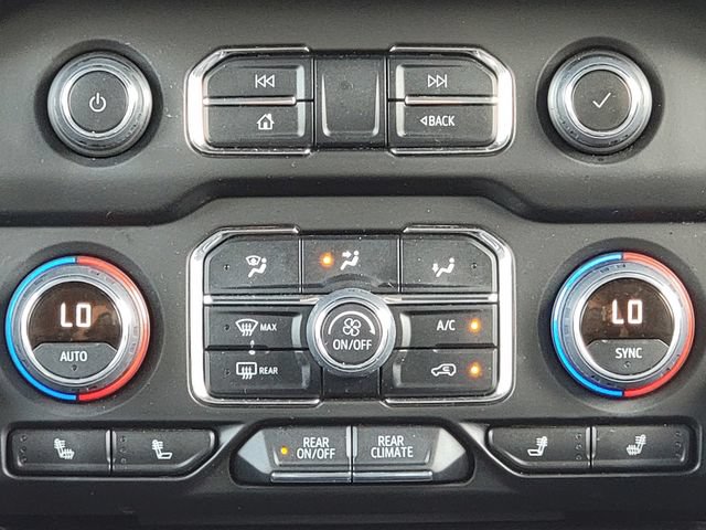 Used 2024 Chevrolet Tahoe RST w/ Luxury Package AWD/4WD image 29