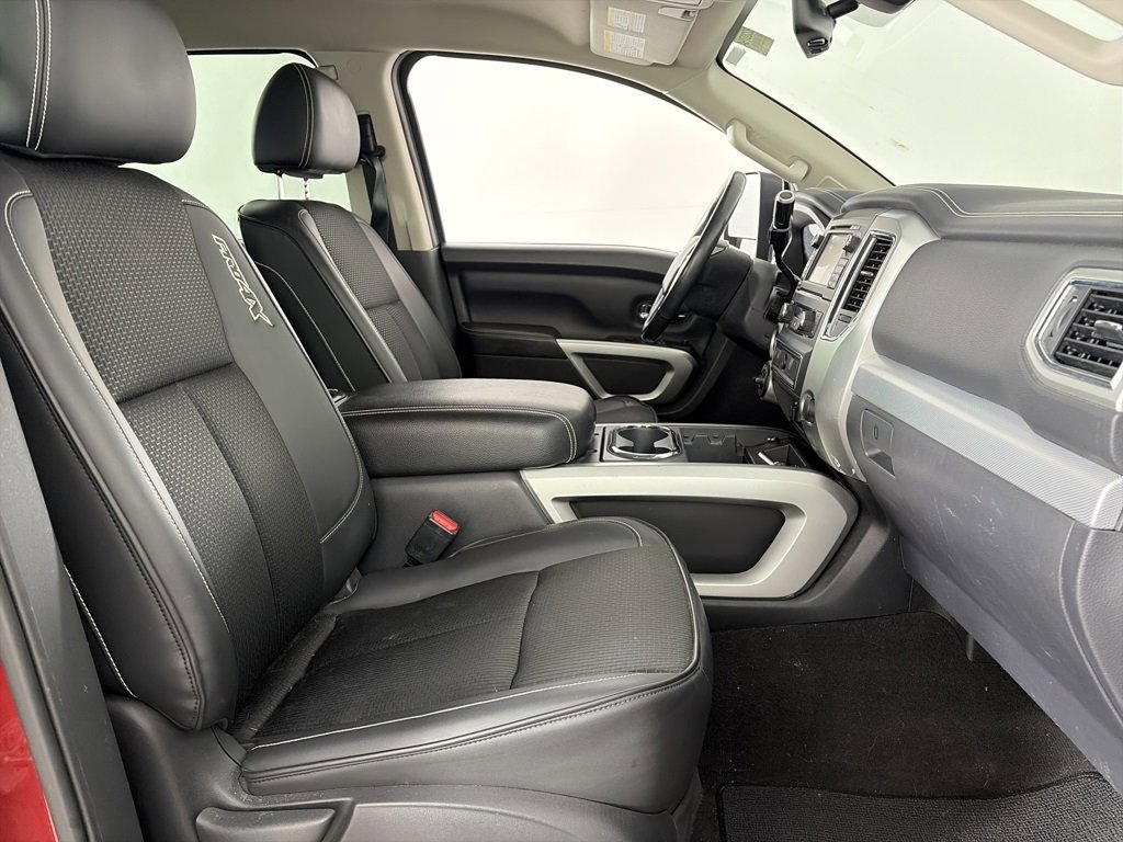 Used 2017 Nissan Titan PRO-4X image 31