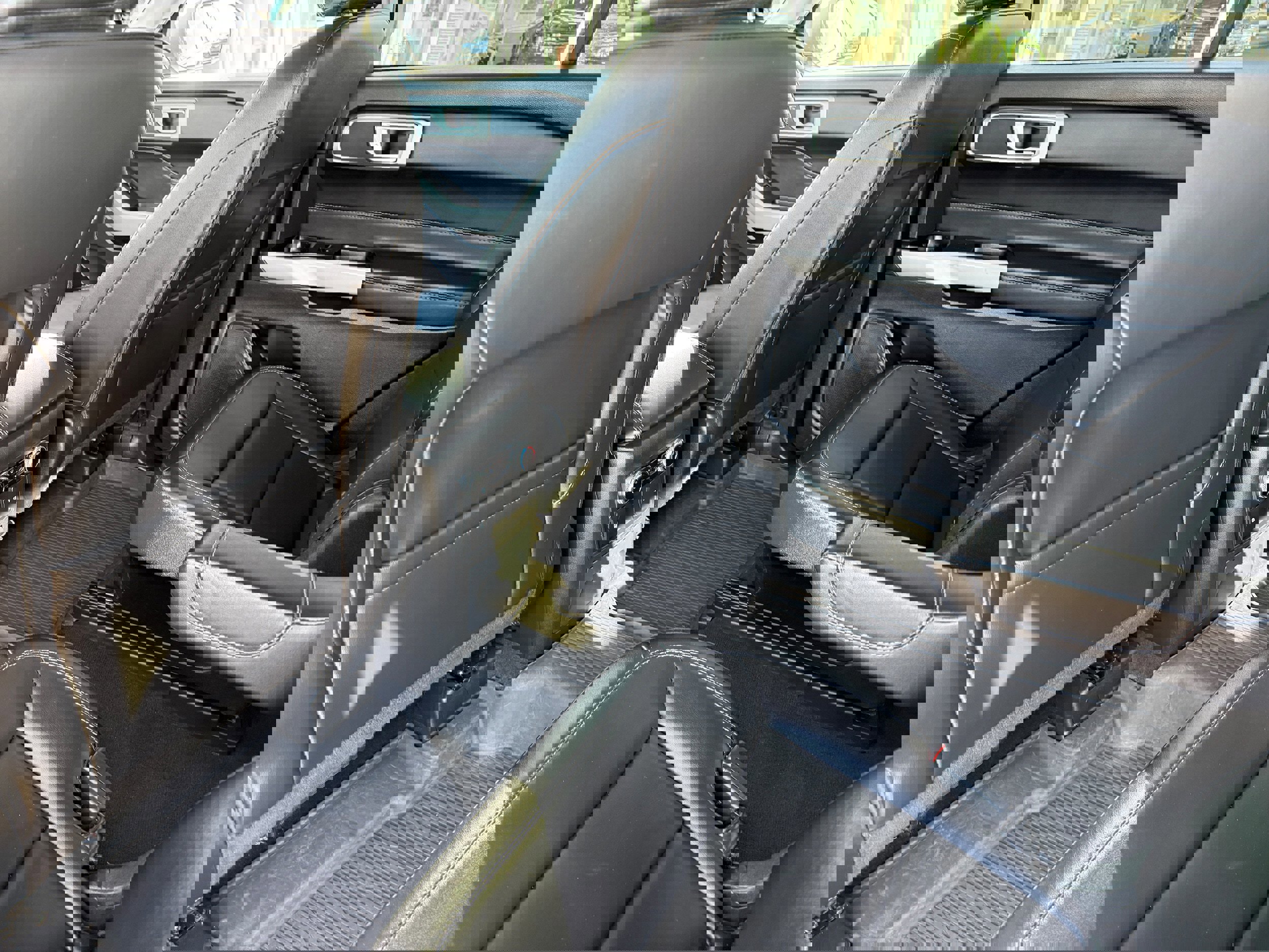 Certified 2023 Ford Explorer XLT w/ Equipment Group 202A image 14