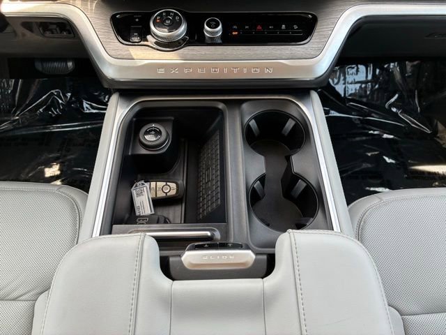 Certified 2025 Ford Expedition Max Platinum AWD/4WD image 13