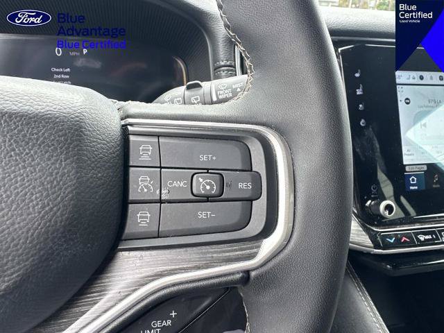Used 2024 Jeep Wagoneer L Series II RWD image 24