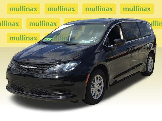 Used 2024 Chrysler Voyager LX FWD image 12