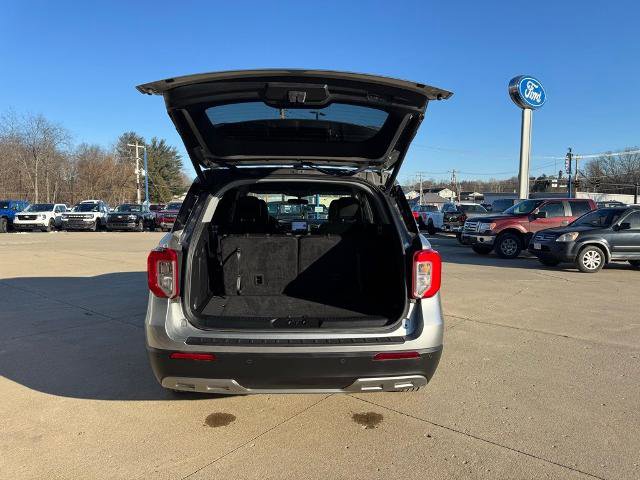 Certified 2023 Ford Explorer XLT w/ Equipment Group 202A image 7