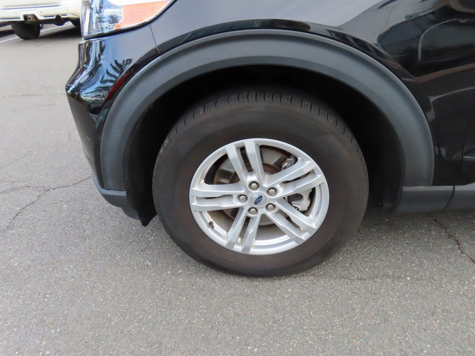 Certified 2023 Ford Explorer XLT w/ Equipment Group 202A image 11